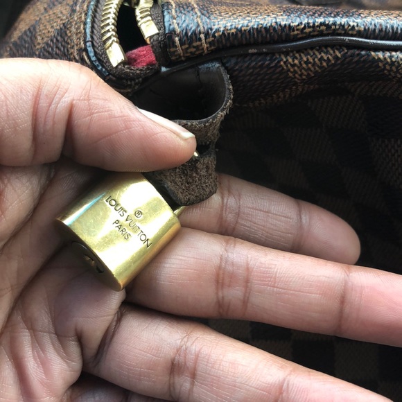 Purse - Picture 2 of 5